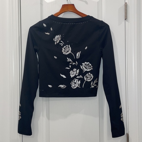 Athleta Top, Size Small - Picture 4 of 11